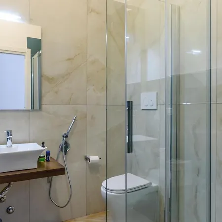 Domus Angioina 4* نابولي
