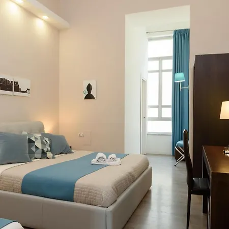 Domus Angioina Bed & Breakfast 3*