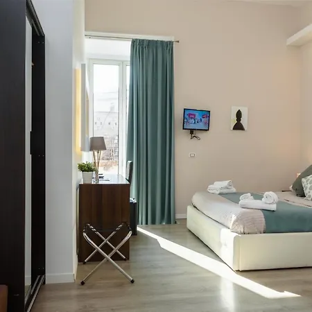 Domus Angioina Bed & Breakfast 3*
