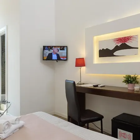 Domus Angioina 4*